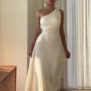 Ruffled One Shoulder Pleated Maxi Dress
